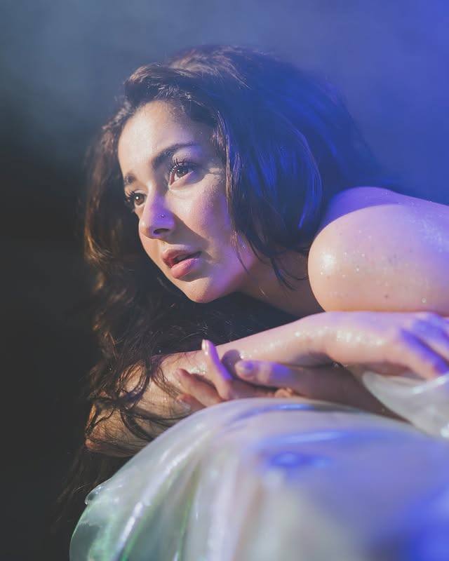 Hania Amir Nude Pictures
