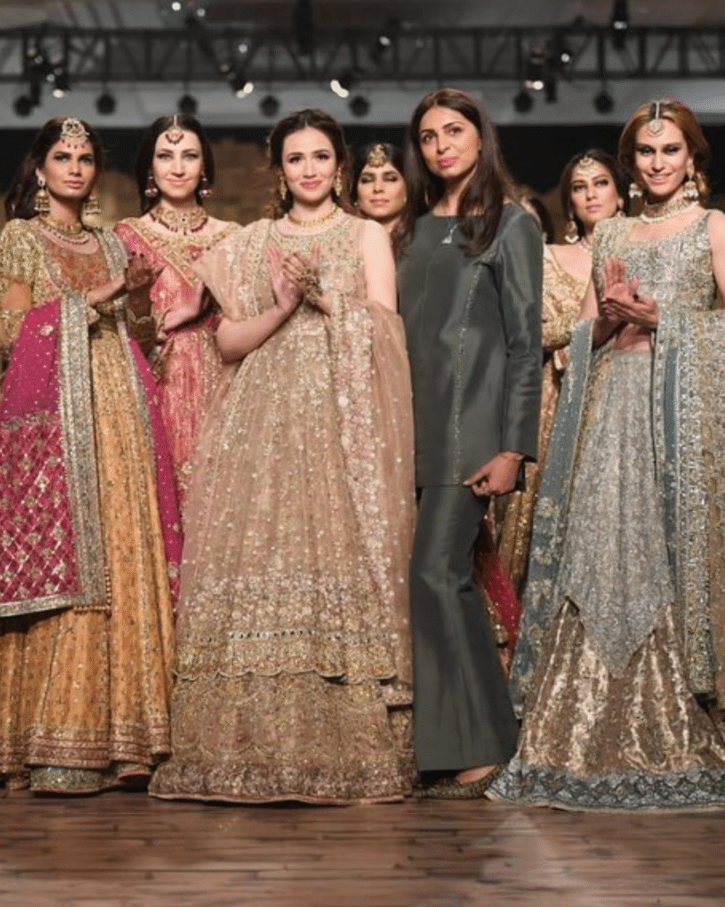 sana javeed stunning looks